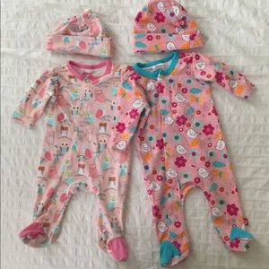 Lot of 2 Zutano newborn onepiece footies w/hat